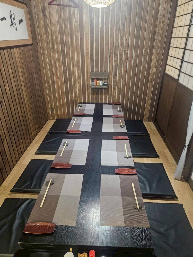 8名個室
